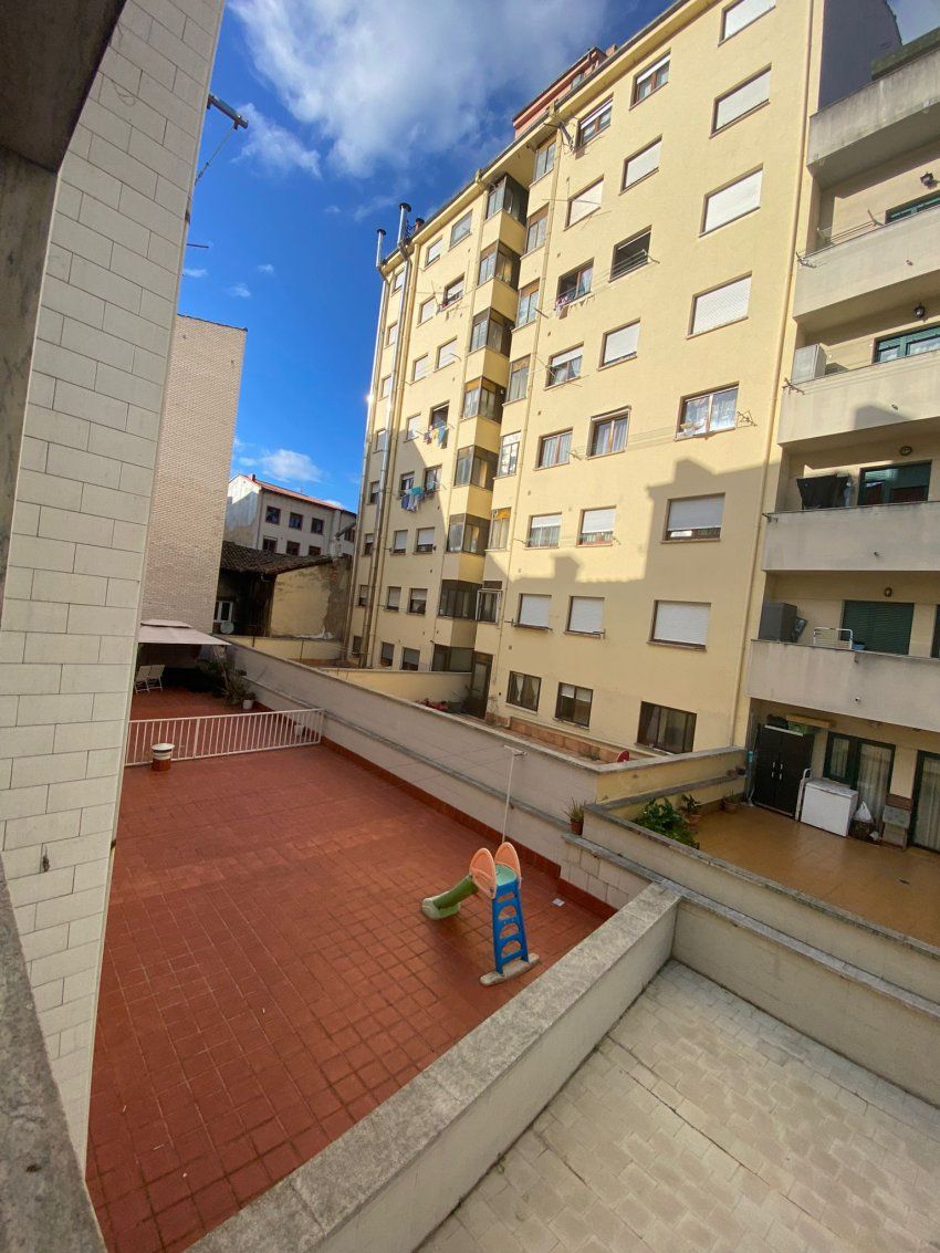 e391aa24 b672 41bc ba4f efc68a61cc18