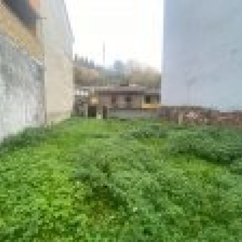 Amplio Piso Con Jardín Adosado – El Campón