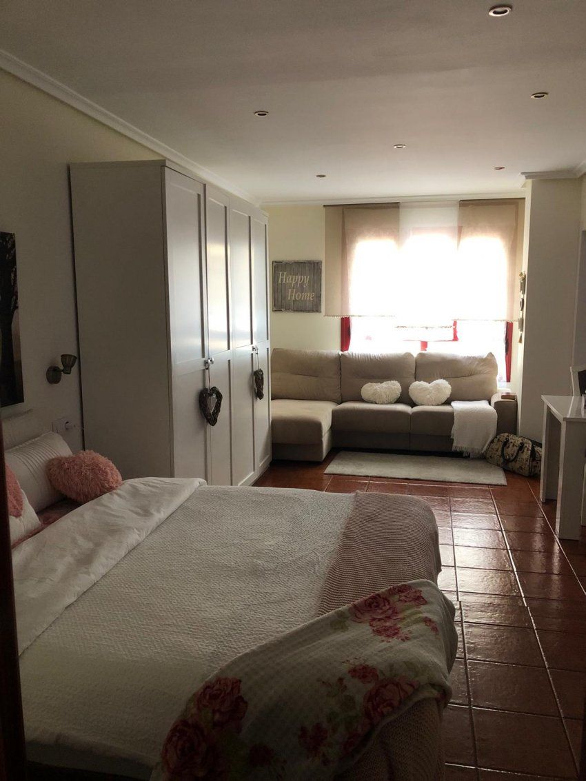 bf6f9ad6 9a27 4639 bccd cb9b7ec4349c