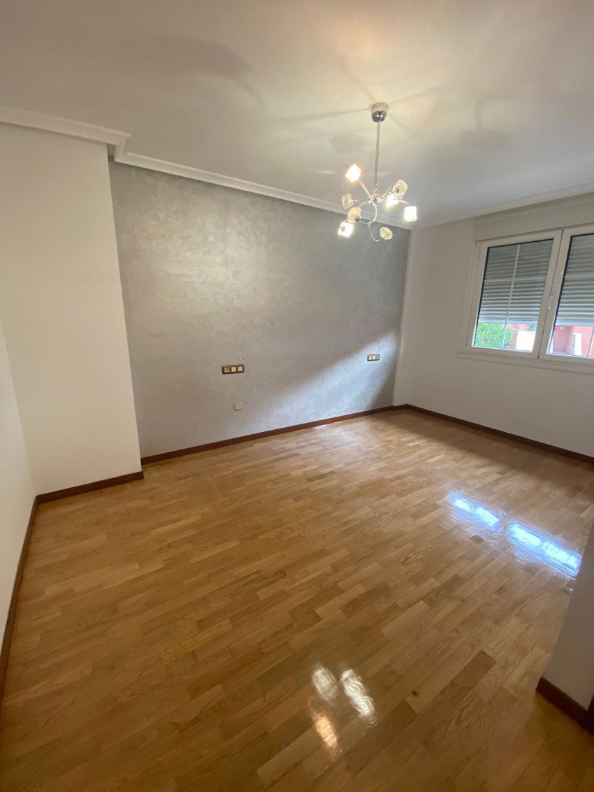 8089d947 e118 4c00 8308 3ef3d97ff6f8