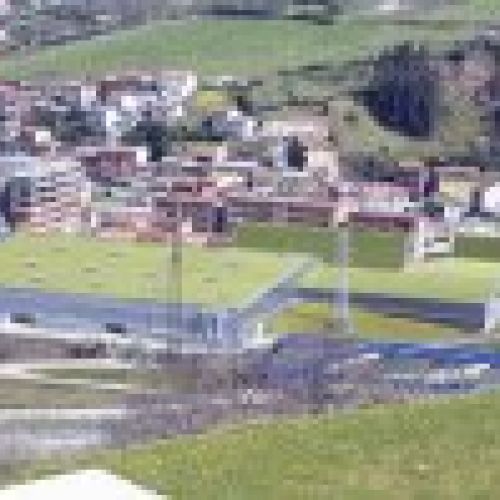 Casa a rehabilitar con jardín   La Felguera