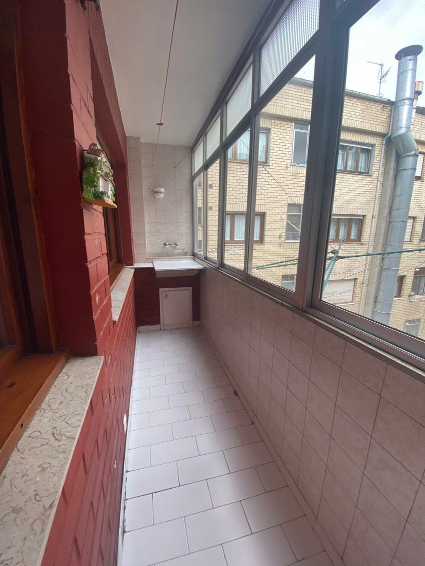 92584627 50bf 4a5f 9c5b e51d8317ae01