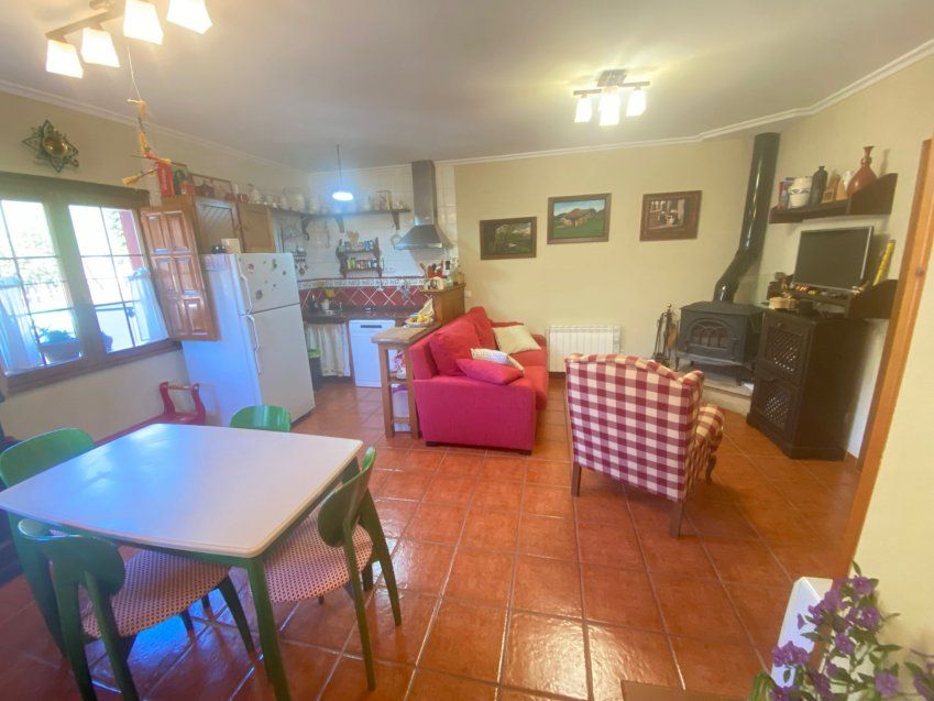 f37ae933 d585 4272 a3ea 97d135d6f295