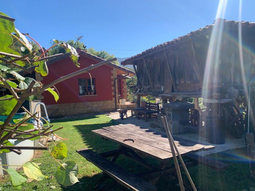 1a25a235 7a71 4f37 8135 c883979461e4