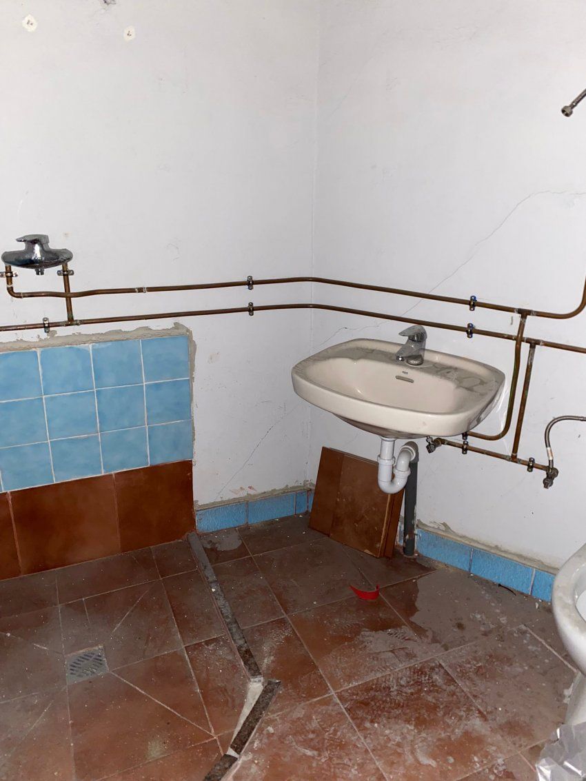 Local en La Felguera   Dámaso Alonso esquina Joaquín Valdés