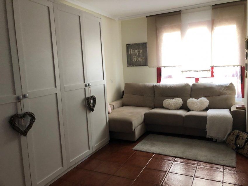 b103b567 c24e 4cf6 96a0 40e4044a2613