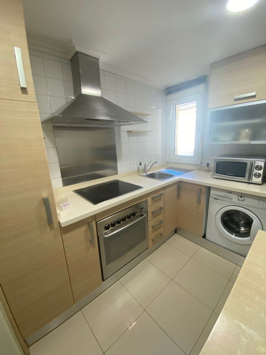 c100b67f e47e 486c 90a8 876476683805