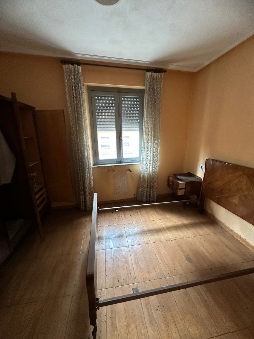 5f84570c 9e07 493a a9b7 daa105720032