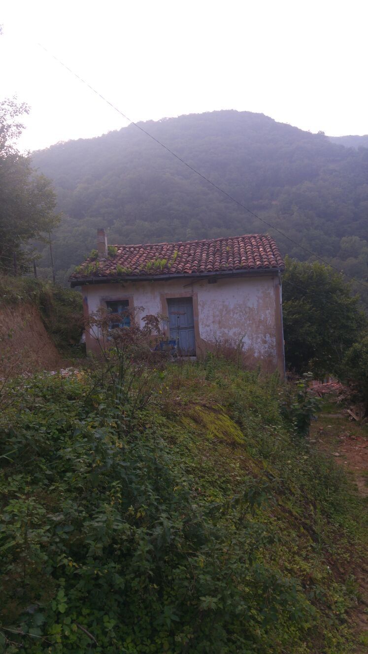 Casa a 4 km de Sotrondio   La Rebollada