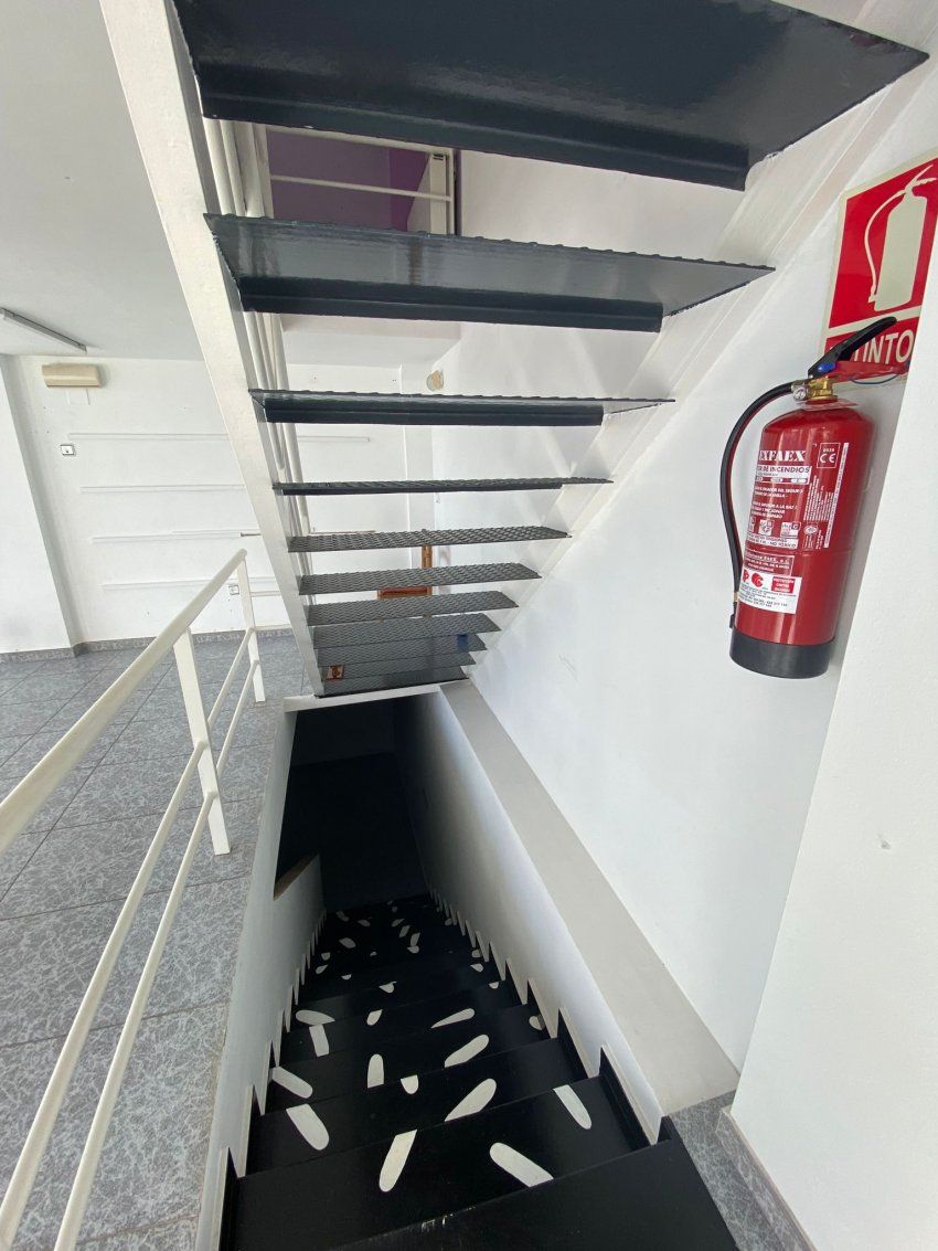 Bajo comercial de dos alturas en La Felguera