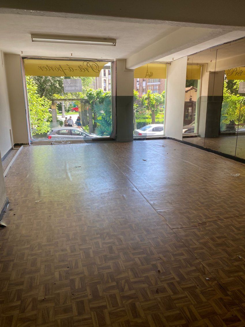 Bajo comercial en venta en La Felguera   Gregorio Aurre
