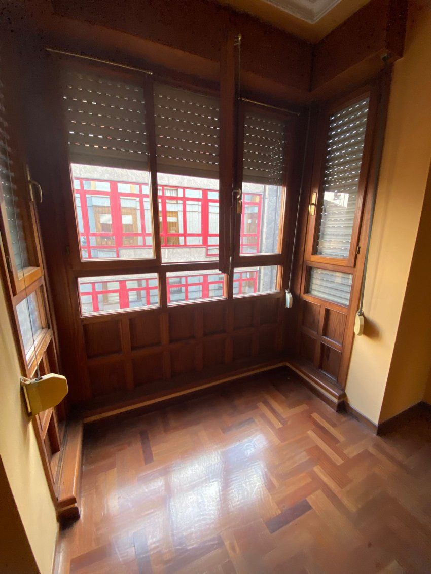 98ea6e70 8c68 46f0 8dc1 817e29c00935