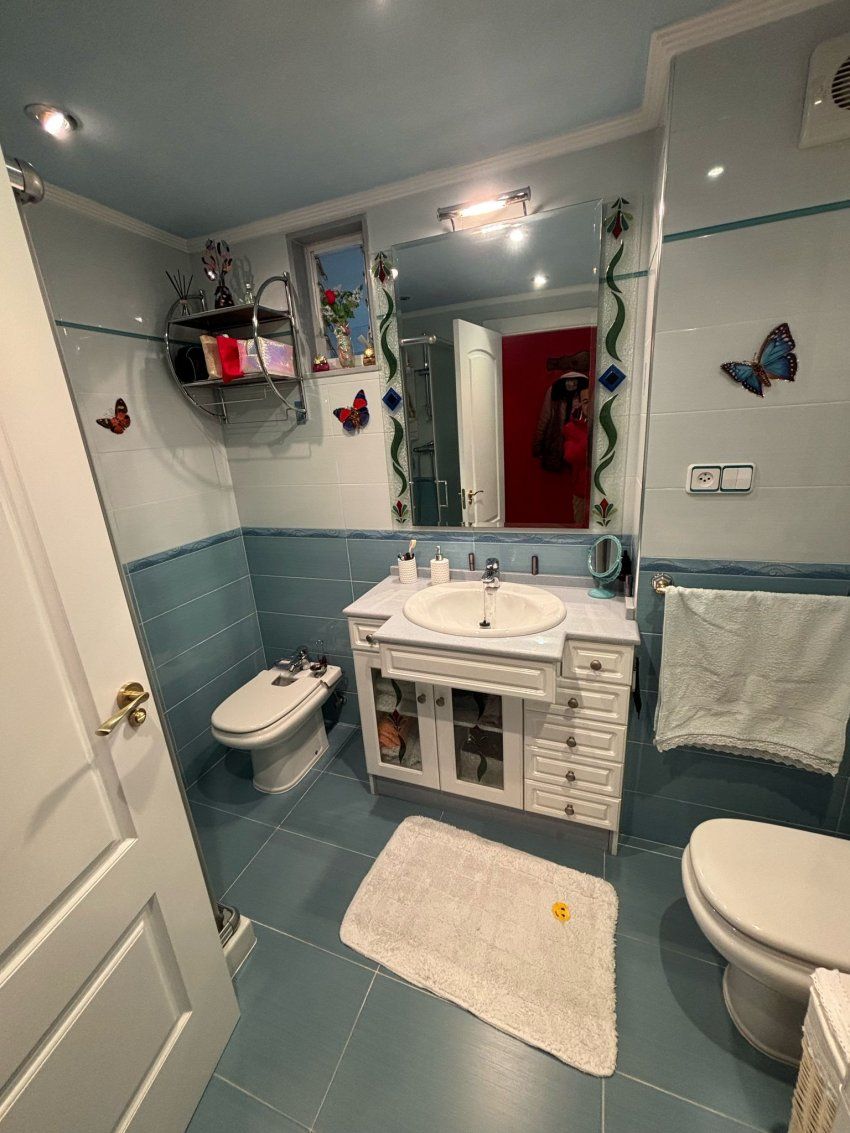 b49b64de e1e2 40f4 8fa8 89615443feec