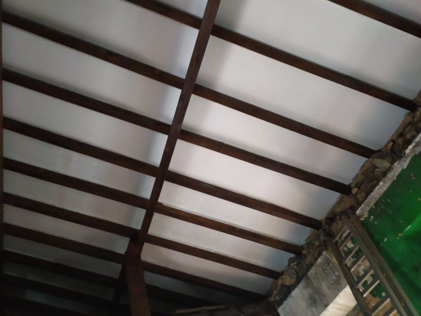 Casa pareada con garaje   La Felguera