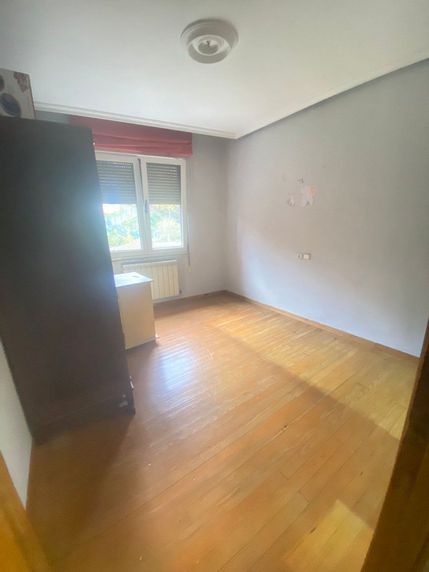Amplio Piso Con Jardín Adosado – El Campón