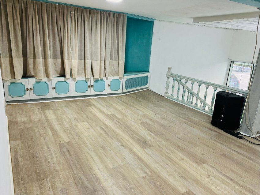 Local comercial en alquiler   Calle Dorado, Sama