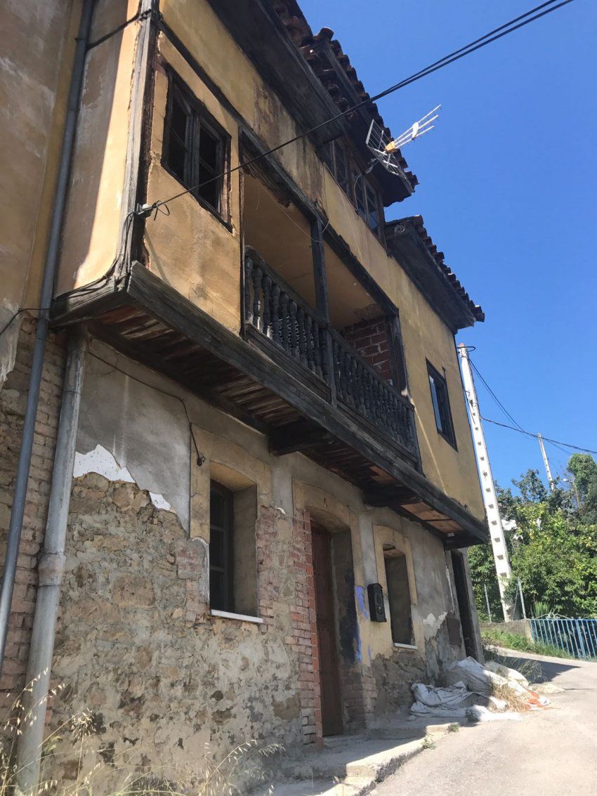 Casa para reformar en La Felguera