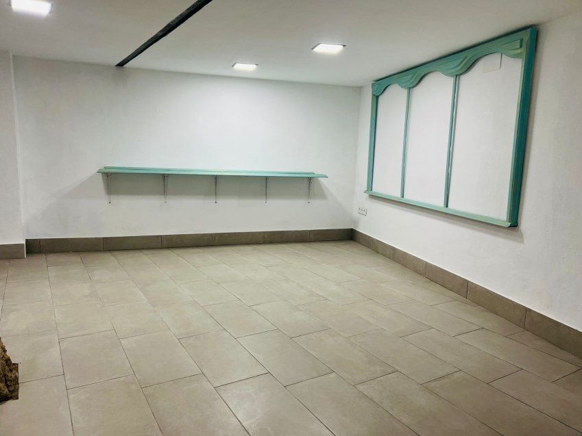 Local comercial en alquiler   Calle Dorado, Sama