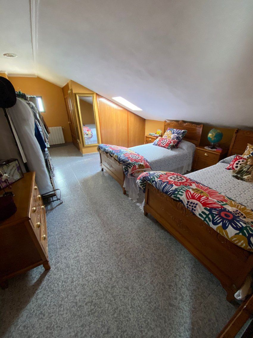 Chalet independiente con terreno   Santo Emiliano