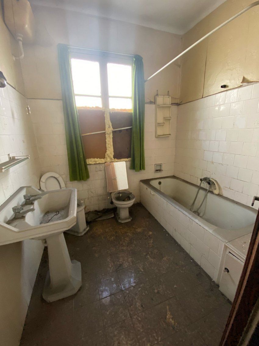 885aae01 3614 4224 9443 aaaa515a9394