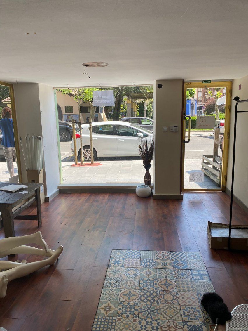Bajo comercial en venta en La Felguera   Gregorio Aurre