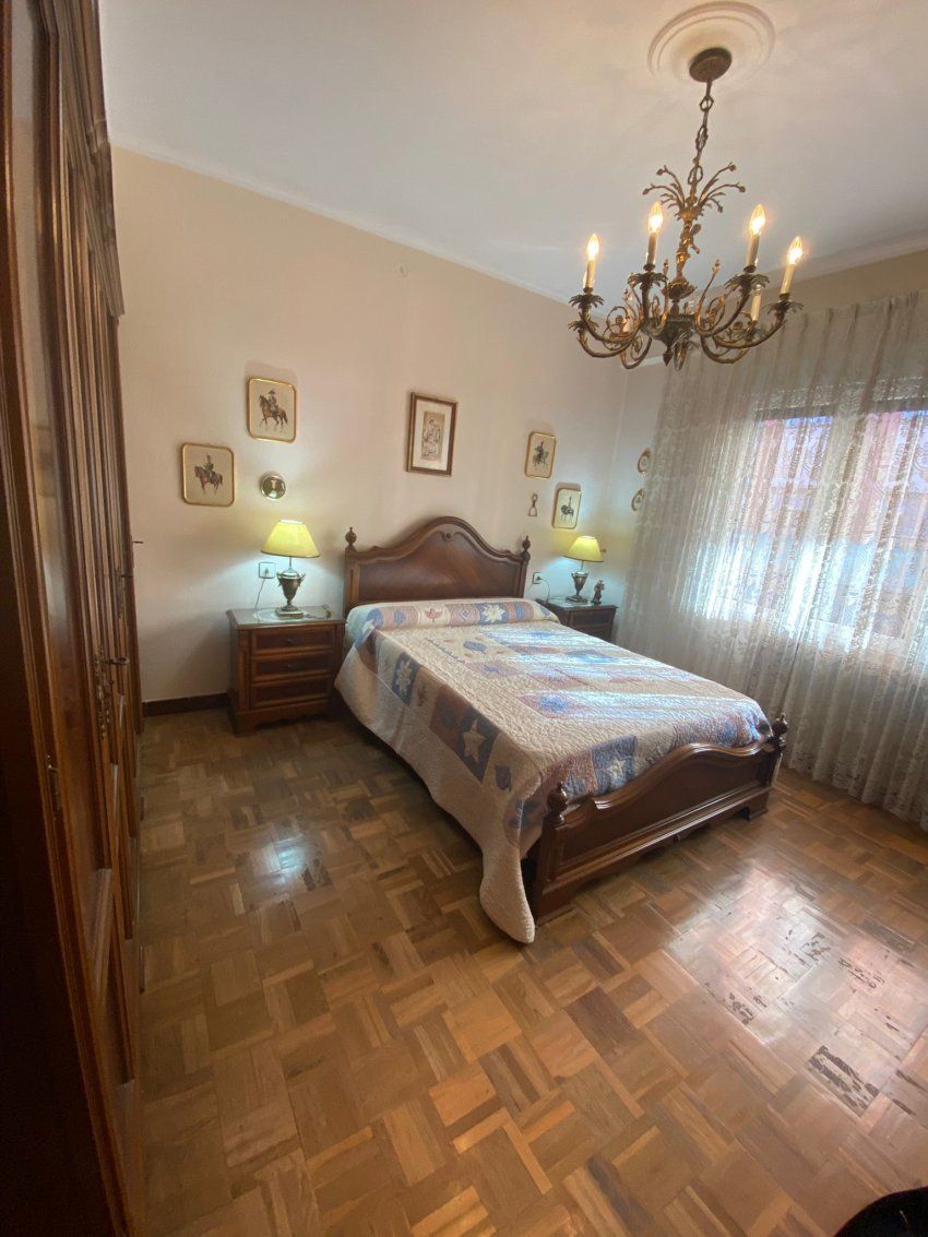 f280570e 5340 4618 b69f 08b1a77b8c96