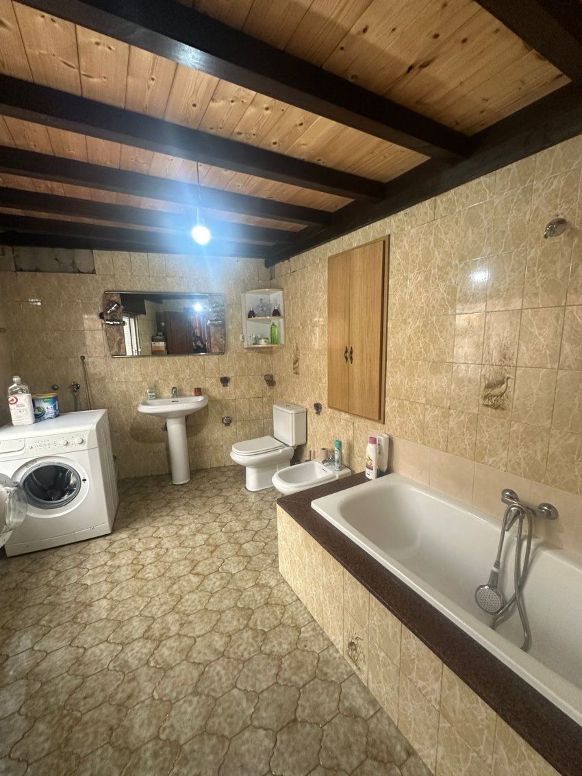 63593a40 f202 469b b0e5 b3b9c96c52e6