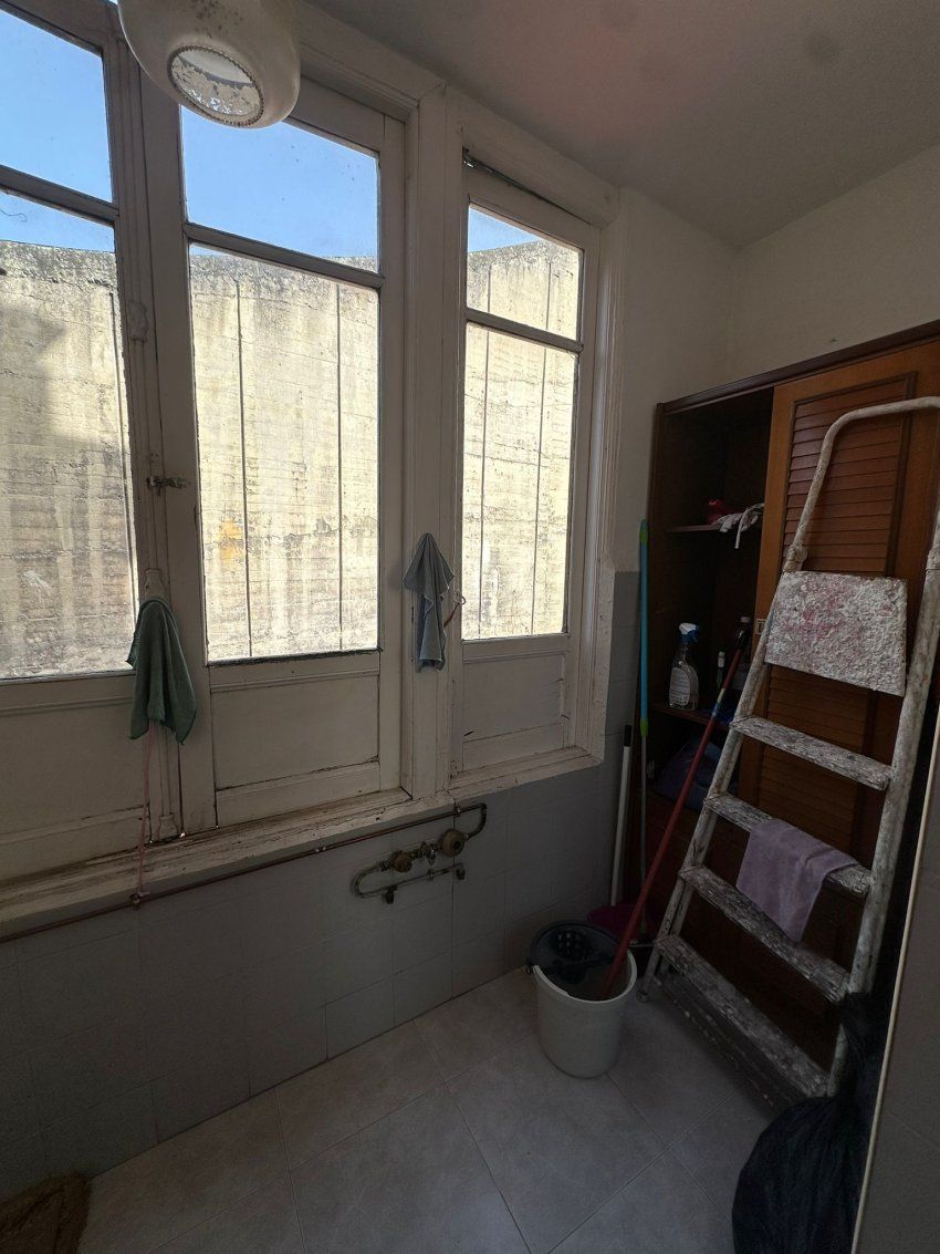 b27fee7a 28ea 4c66 9f2b 8210328ebe07