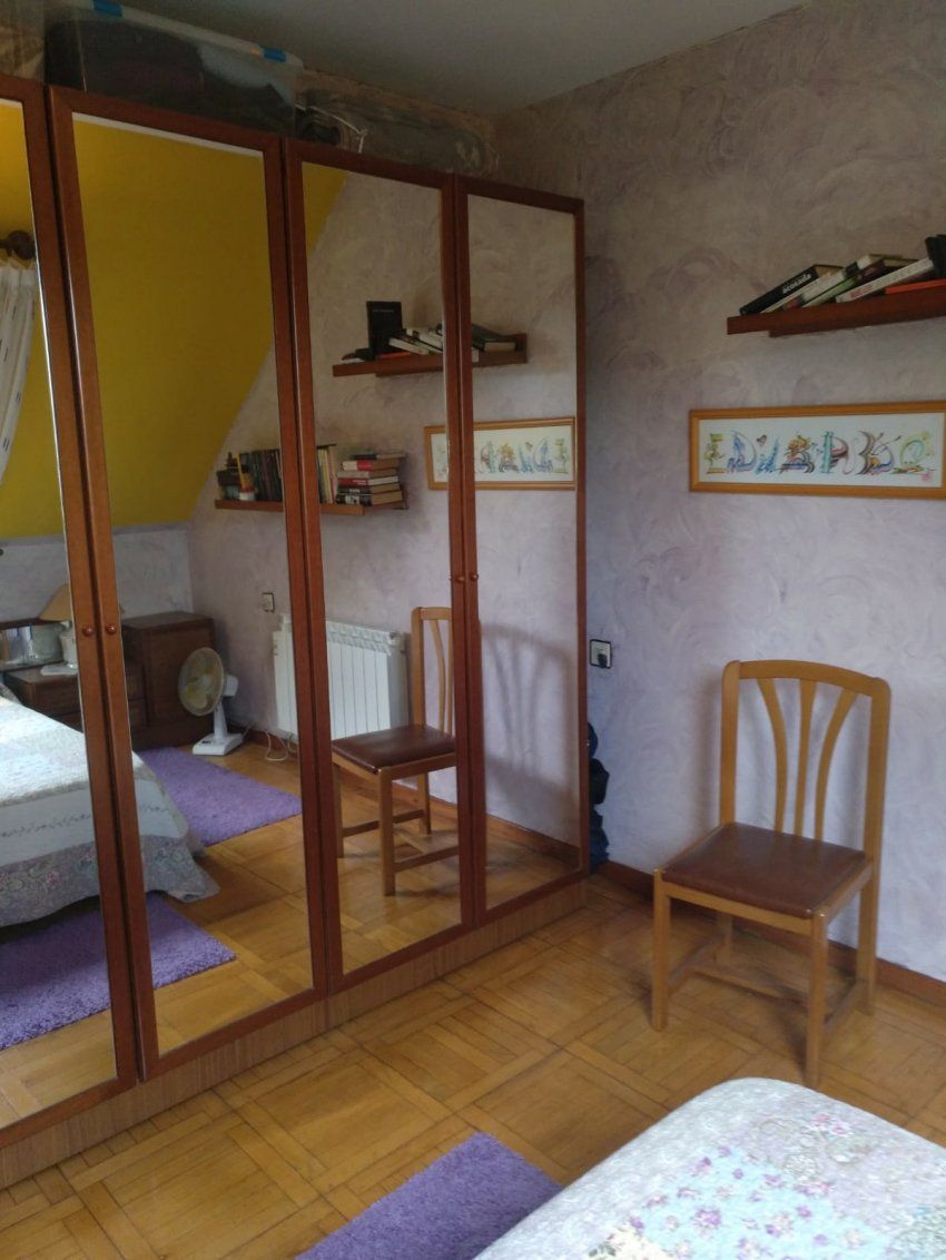 Amplio piso en La Felguera   Florez Estrada