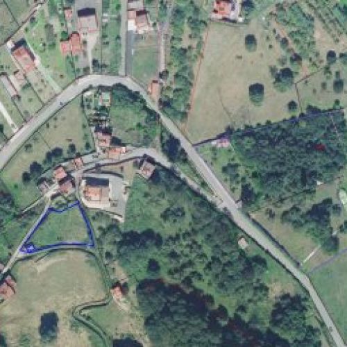 Finca edificable El Entrego   Otariello