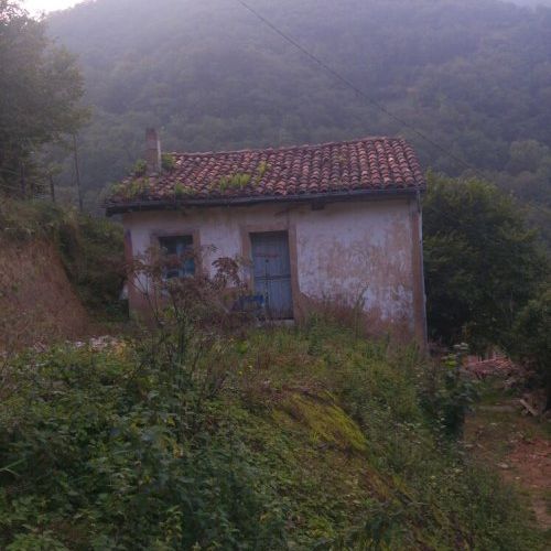 Casa a 4 km de Sotrondio La Rebollada Casa a 4 km de Sotrondio La Rebollada