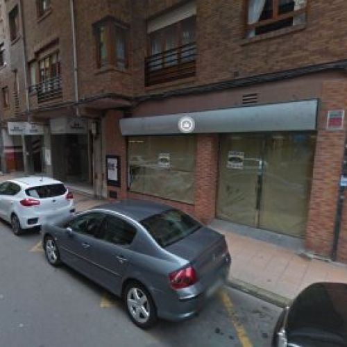 Amplio local en alquiler   Celestino Cabeza